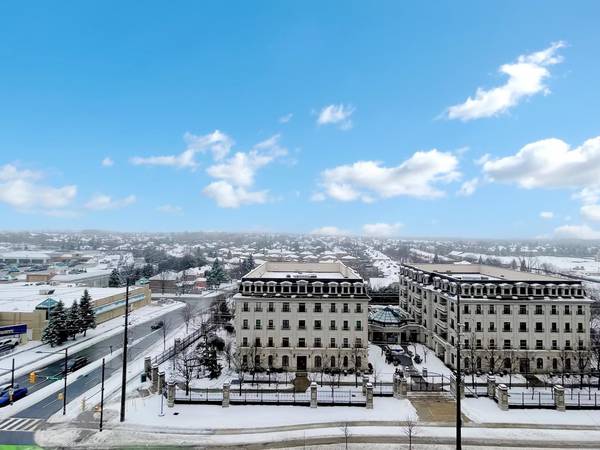 38 Water Walk DR #1010, Markham, ON L3R 6M8