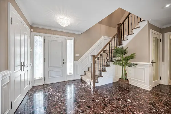 Markham, ON L3T 2T8,3 Old English LN