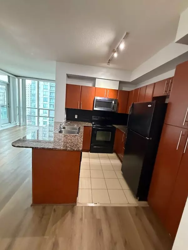 Mississauga, ON L5B 0C1,3515 Kariya Dr DR #1002