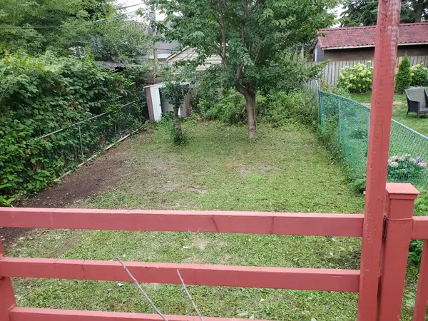 Toronto W03, ON M6N 2S2,27 Lambton AVE