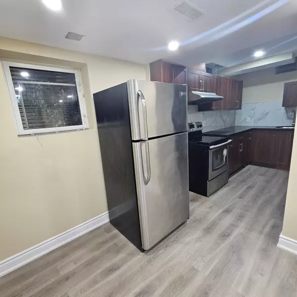 Brampton, ON L7A 3B4,140 Cadillac CRES #Bsmt