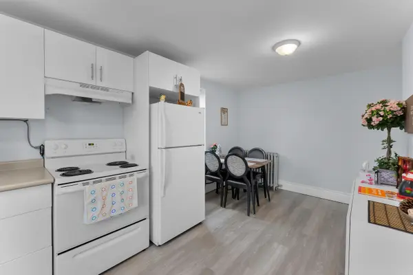 Niagara Falls, ON L2G 1S9,5858 ferry ST #1