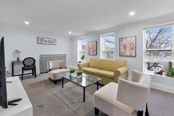 Niagara Falls, ON L2G 1S9,5858 ferry ST #1