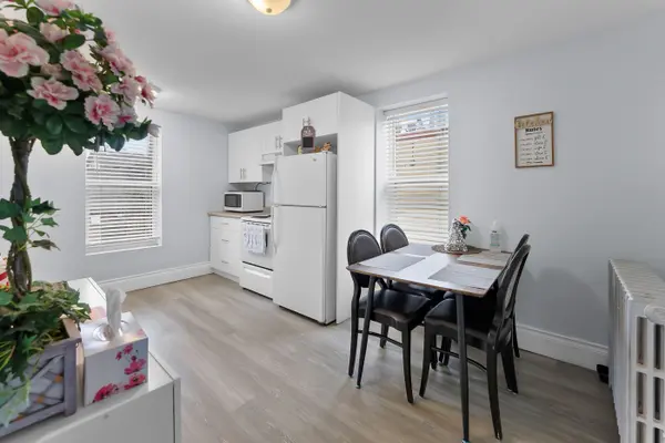 Niagara Falls, ON L2G 1S9,5858 ferry ST #1