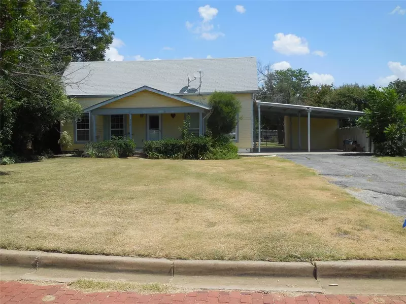 316 Mesquite Street, Ranger, TX 76470