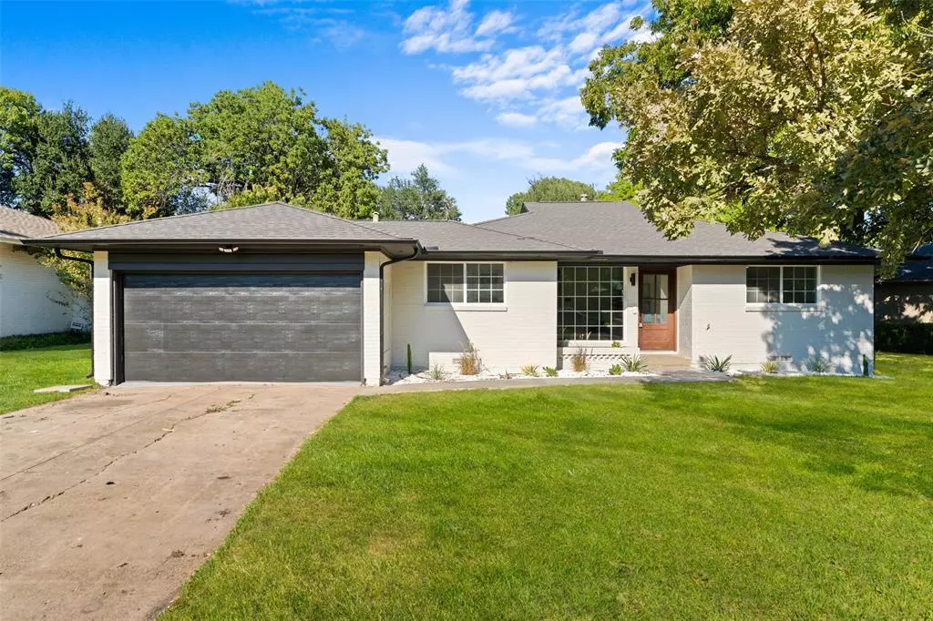 Dallas, TX 75214,6431 Dunstan Lane