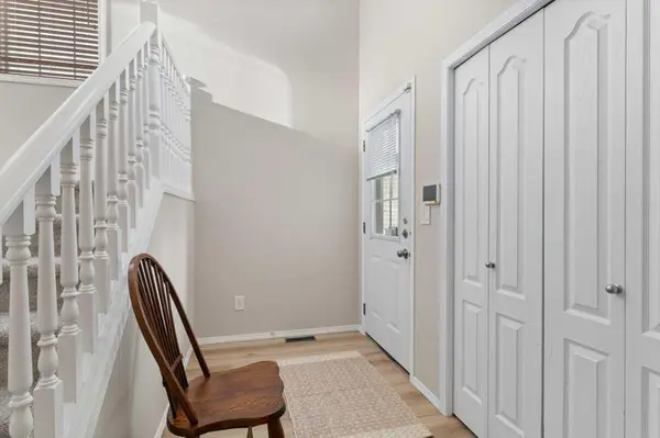 Red Deer, AB T4R 3G2,3 Amlee Close