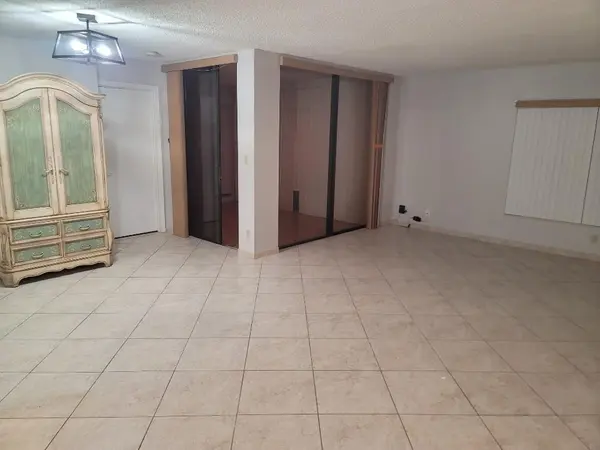 Boca Raton, FL 33434,8657 Boca Glades Blvd #C