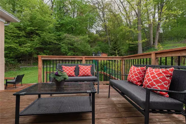 Toronto W01, ON M6S 3T7,182 South Kingsway N/A