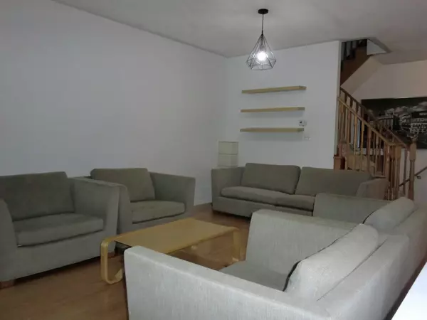 Toronto W05, ON M3J 3P2,32 Leitch AVE