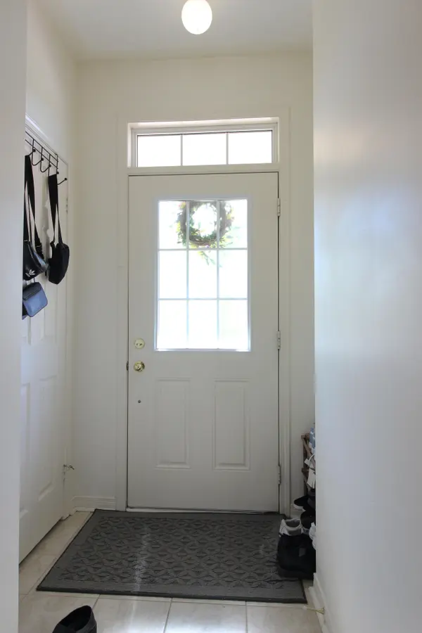 Kitchener, ON N2M 3S1,110 Highland RD E #72