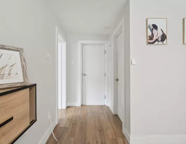 Lower Town - Sandy Hill, ON K1N 5M8,184 Murray ST