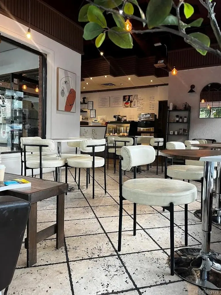 Victoria, BC V8V 3M4,911 Yates St #160