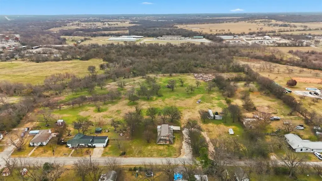 Cleburne, TX 76033,1401 Walnut Street