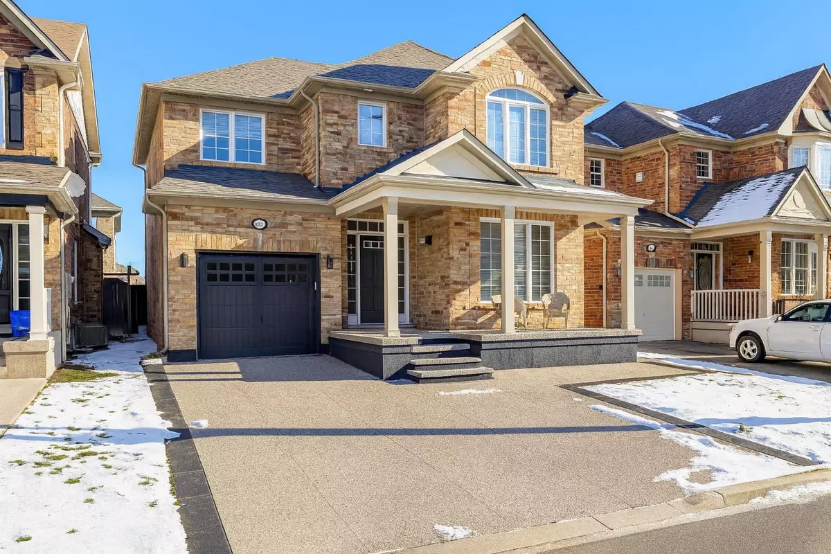 Milton, ON L9T 0N8,796 Rayner CT