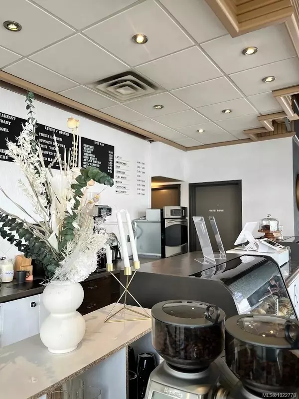 Victoria, BC V8V 3M4,911 Yates St #160