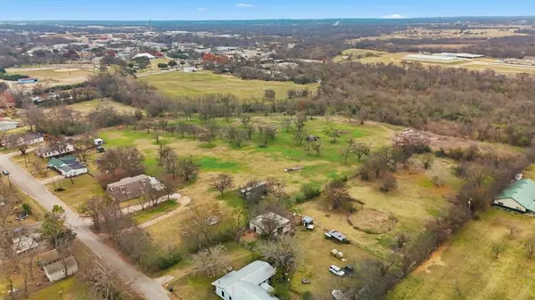 Cleburne, TX 76033,1401 Walnut Street