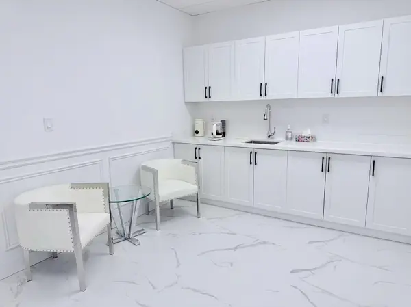 Toronto E05, ON M1T 2M5,2590 Birchmount RD