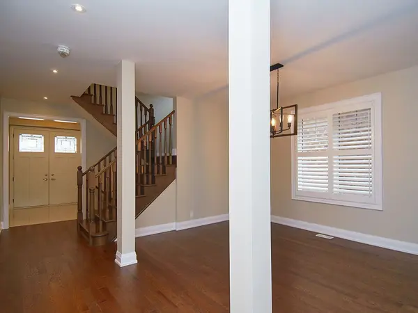 Oshawa, ON L1L 0L4,2344 Dobbinton ST