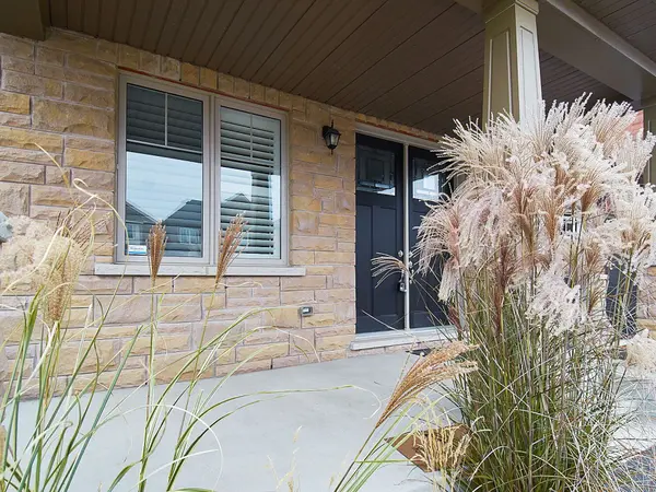 Oshawa, ON L1L 0L4,2344 Dobbinton ST