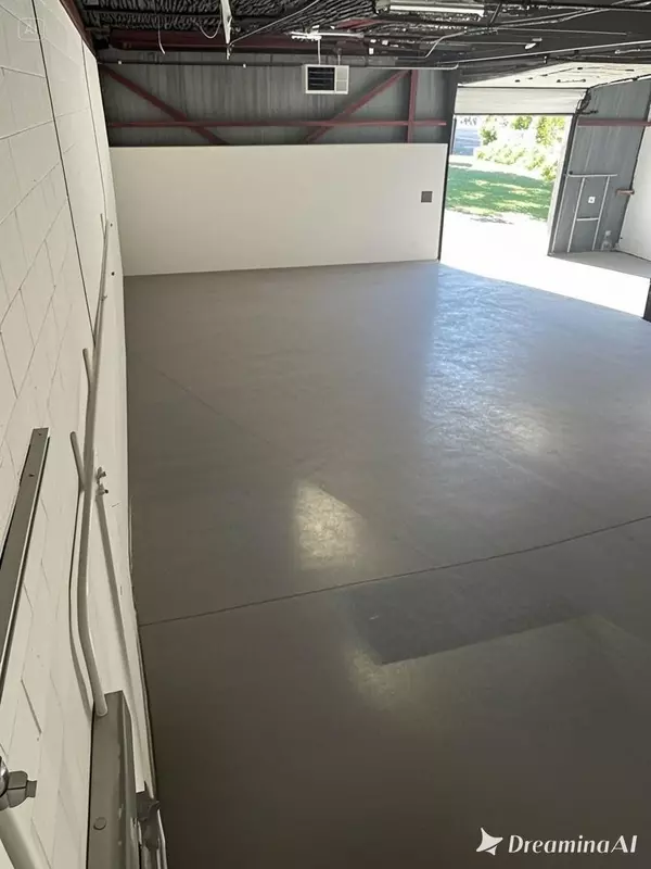 Barrie, ON L4N 6A2,168 Tiffin ST