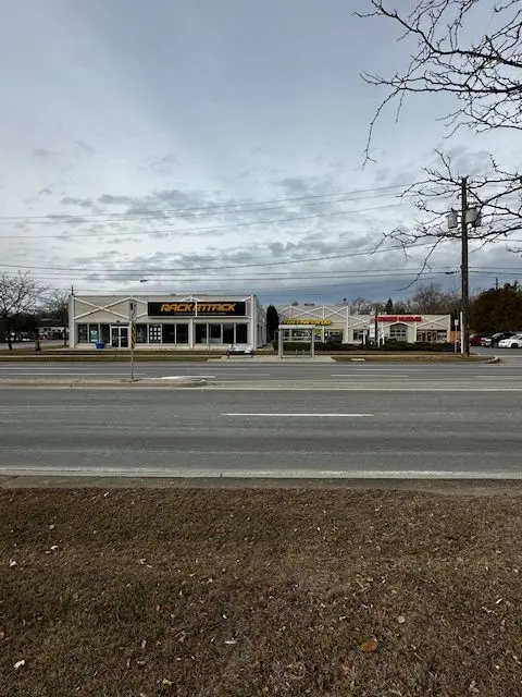 Burlington, ON L7R 2E3,2279 Fairview ST