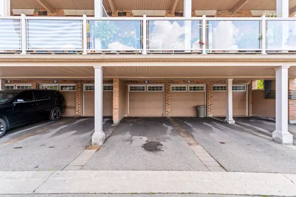 Brampton, ON L6S 0E6,180 Howden BLVD #79