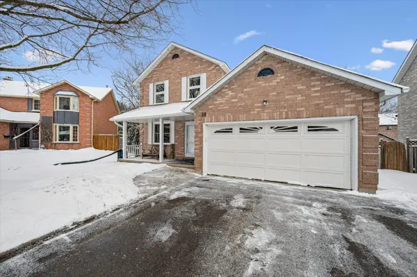 Cambridge, ON N3C 3R6,14 Bitzer CT