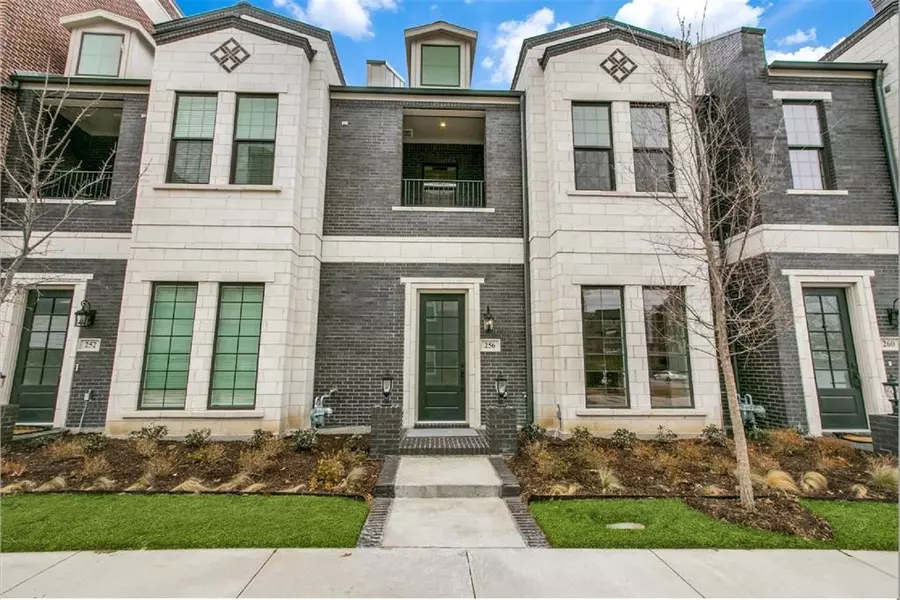 256 Crockett Street, Roanoke, TX 76262