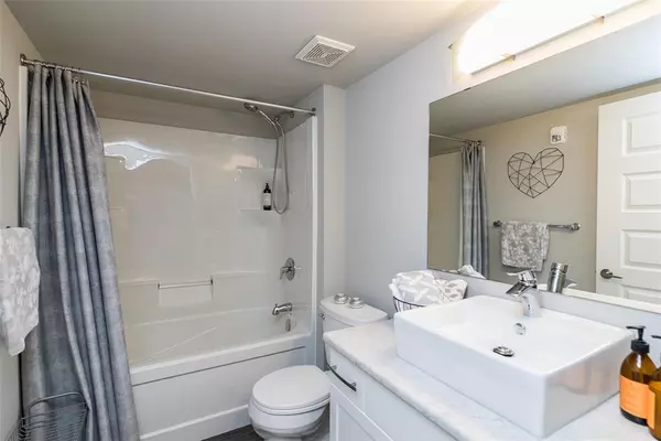 Winnipeg, MB R3W 0M8,155 Peguis ST