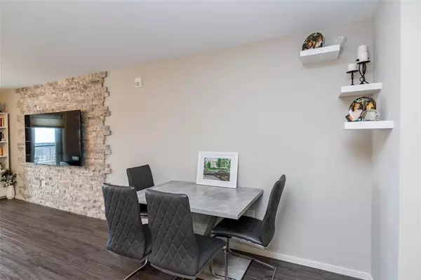 Winnipeg, MB R3W 0M8,155 Peguis ST