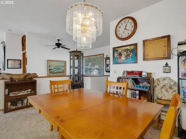 Garibaldi, OR 97118,305 CYPRESS AVE