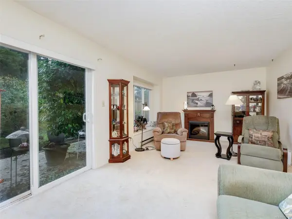 Colwood, BC V9B 2B2,515 Mount View Ave #23