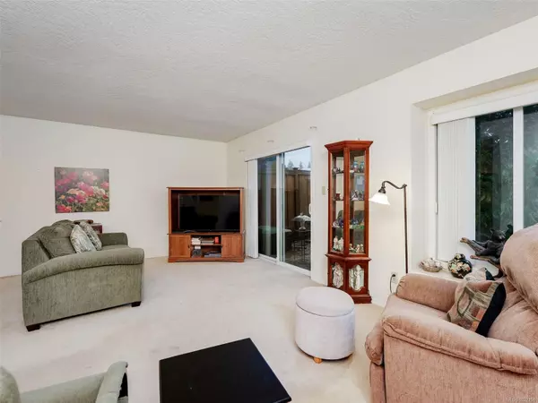 Colwood, BC V9B 2B2,515 Mount View Ave #23