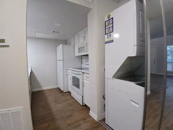 Dallas, TX 75236,4640 Country Creek Drive #1257