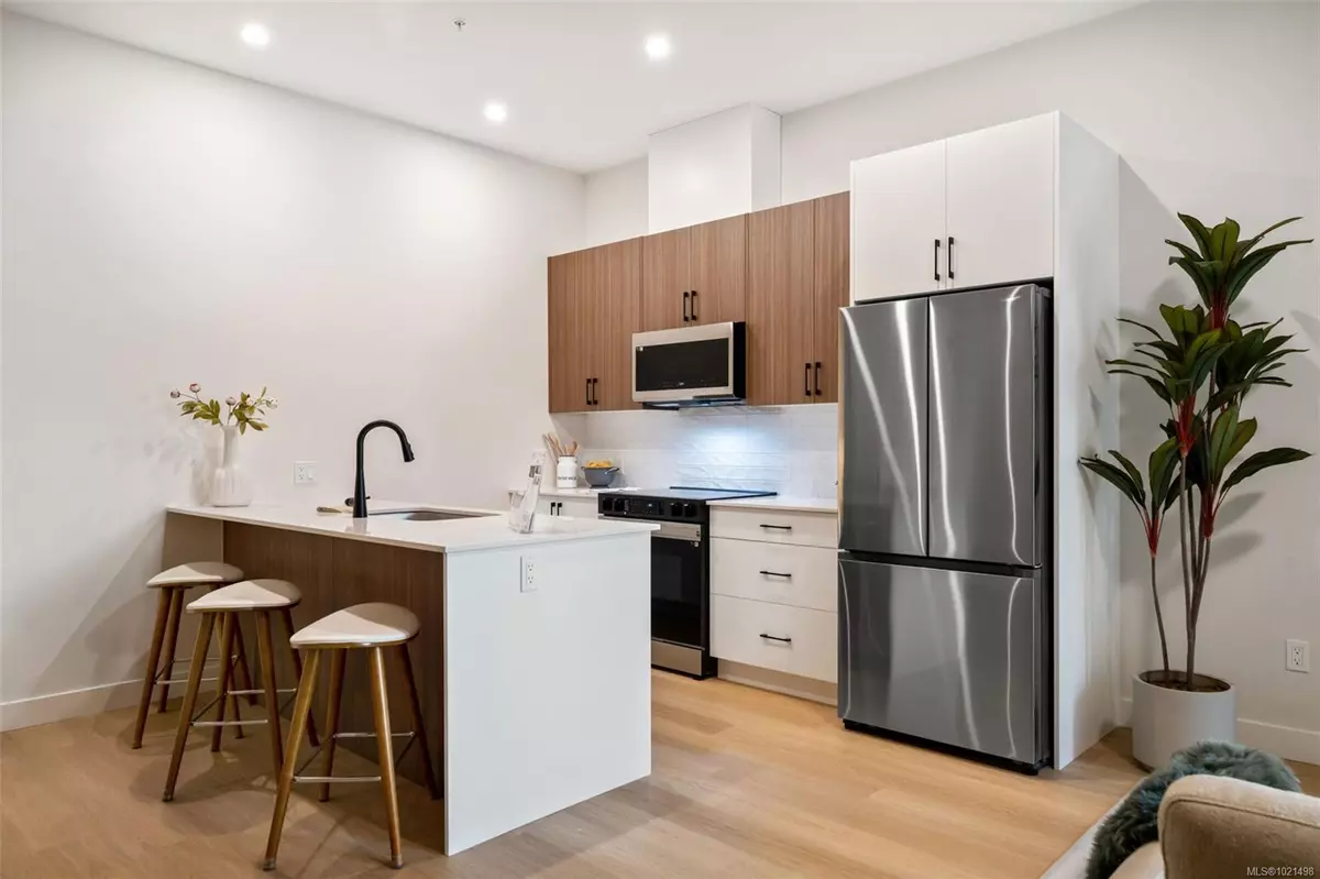 Langford, BC V9B 7C7,2770 Winster Rd #506