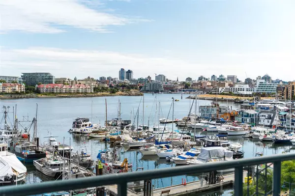 Victoria, BC V8V 4Z9,21 Dallas Rd #501