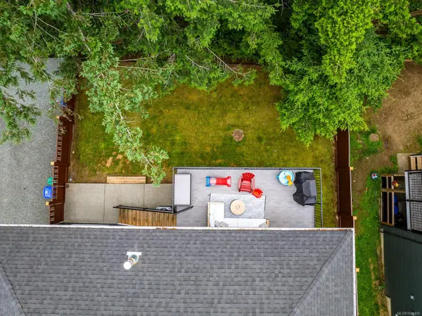 Comox, BC V9M 0B9,2451 Dakota Pl