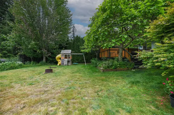 Black Creek, BC V9J 1J8,8732 Paulsen Rd