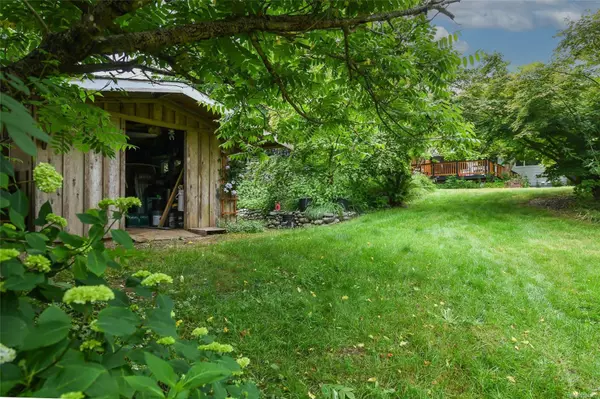 Black Creek, BC V9J 1J8,8732 Paulsen Rd