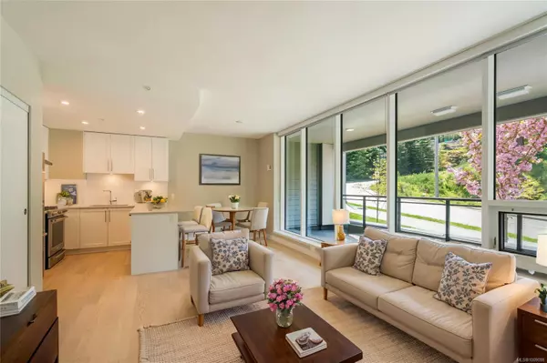 Nanoose Bay, BC V9P 9J1,3529 Dolphin Dr #207