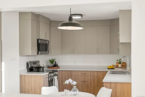 Cumberland, BC V0R 1S0,4703 Cumberland Rd #SL3