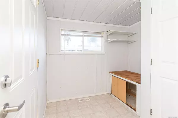 Cassidy, BC V9G 1L3,1572 Seabird Rd #33