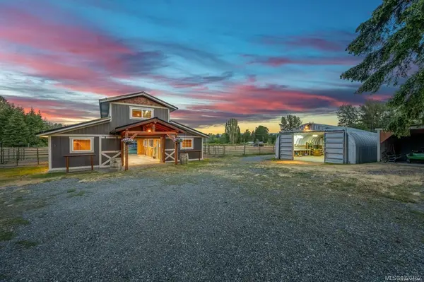 Courtenay, BC V9J 1T7,6392 Island Hwy N