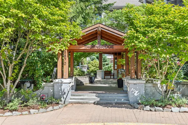 Nanaimo, BC V9T 6K1,5670 Edgewater Lane #104