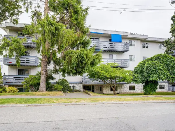 859 Carrie St #302, Esquimalt, BC V9A 5R5