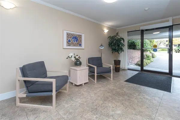 Victoria, BC V8V 2Z5,1145 Hilda St #405