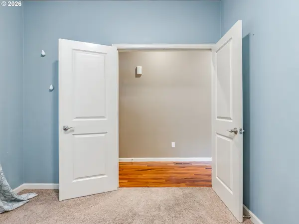 Gladstone, OR 97027,780 E KENMORE ST