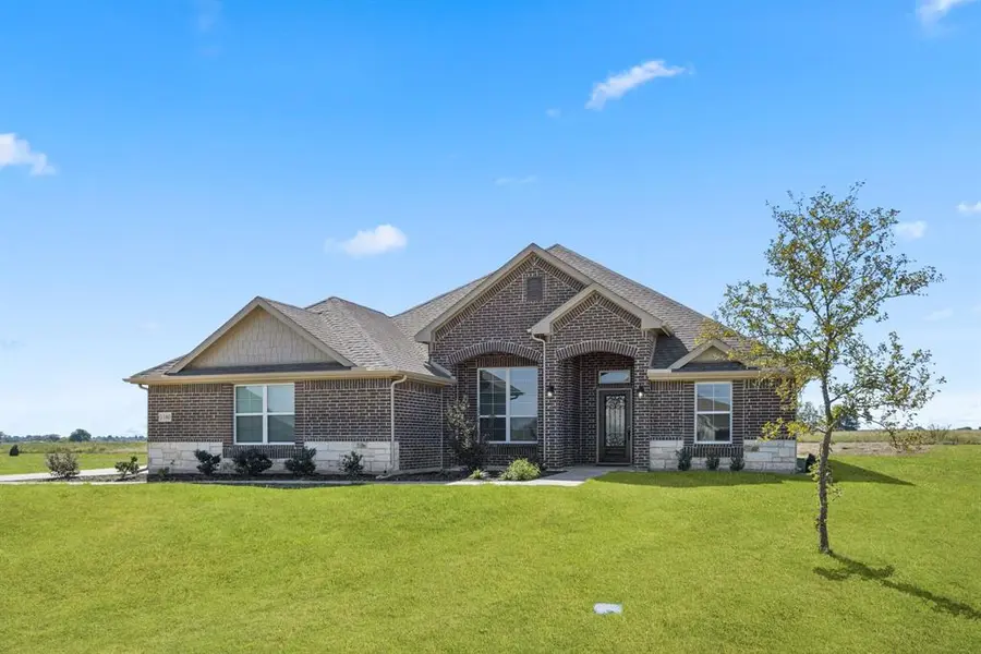 1160 Colina Parkway, Farmersville, TX 75442