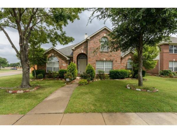 8316 Fountain Springs Drive, Plano, TX 75025